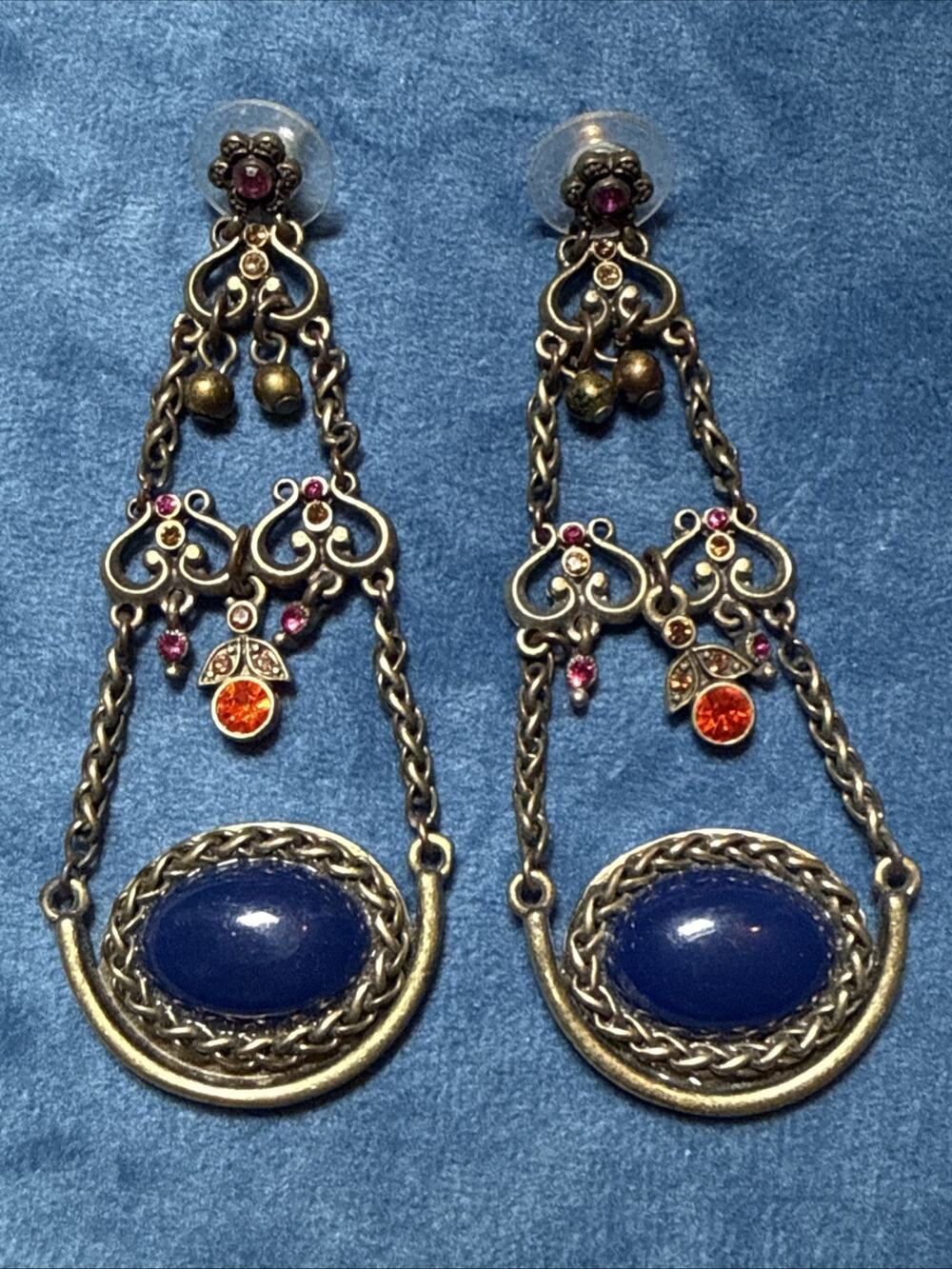 Vtg Signed Nicole Miller Etruscan Gold Tone Blue Cabochon Chandelier Earrings